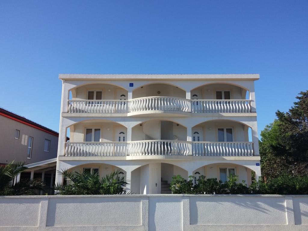 Apartments Ayla Vir Dış mekan fotoğraf