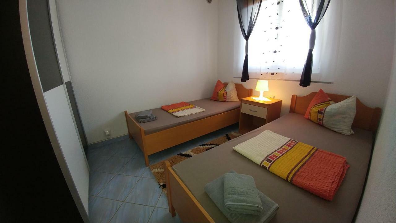 Apartments Ayla Vir Dış mekan fotoğraf